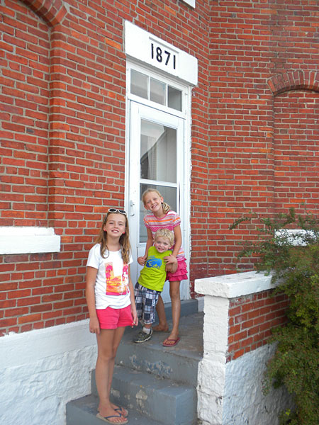 the kids at the eagle harbor lighthouse